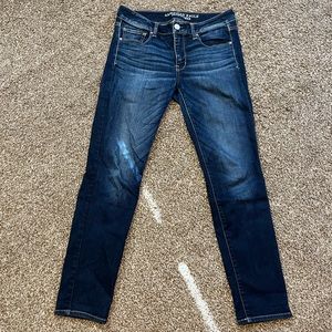 American Eagle dark wash skinny jeans